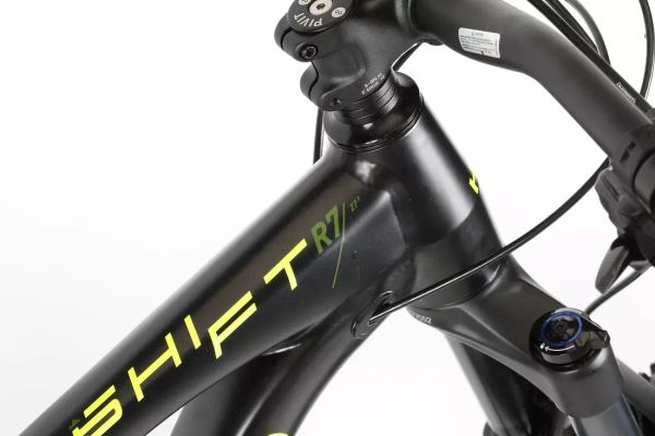 Горный велосипед двухподвес Haro Shift R7 27.5