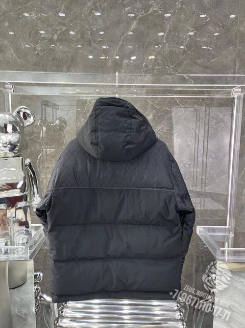 Пуховик Gucci