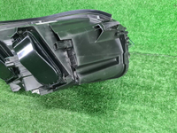 Битая Фара левая Opel Zafira Life (2019-н.в.) ксенон