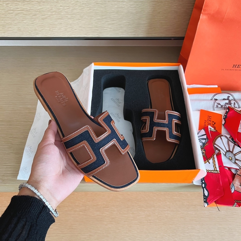 Hermes Oran Sandal