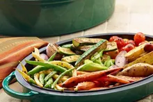 Жаровня чугунная эмалированная с крышкой, 5.2 л, 41х25х15 см, овальная, зелёная, Big Green Egg