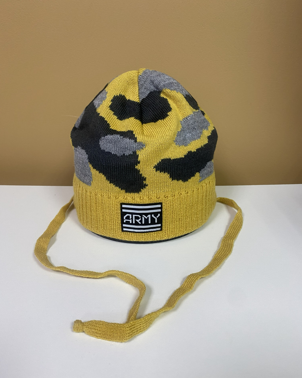 Шапка "Agbo" на мальчика трикотажная на х/б подкладке с завязками из 30% шерсти, размер 48-50, цвета в ассорт.