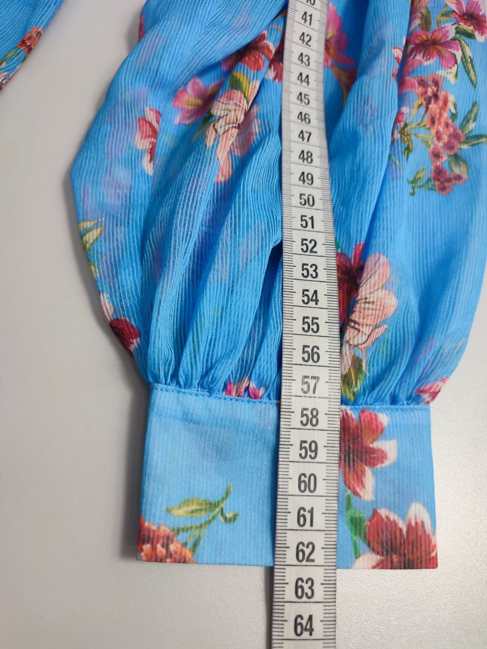 Блузка Stradivarius с цветами 48 размер