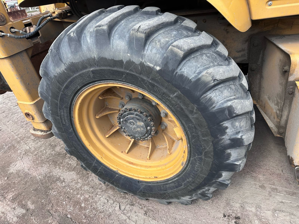 LUGONG LG* Экскаватор-погрузчик LG388H (Дизельный, 4,8 л, 102 л.с., АТ)