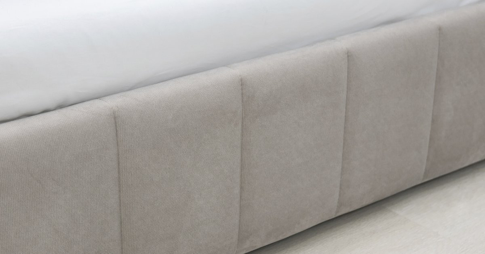 Кровать Милана без ПМ 180 см велюр светлый кварцевый серый