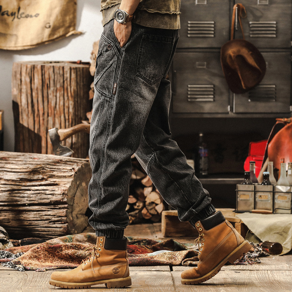 Джинсы мужские с резинками внизу брючина от бренда JIELEINUO