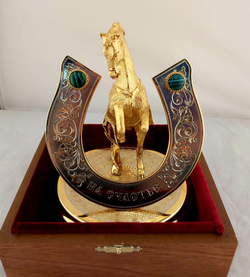 Конь с подковой "На счастье"  (Златоуст) с малахитом