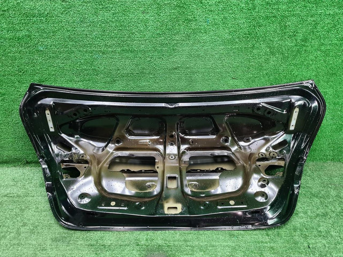 Крышка багажника Toyota Camry xv70 (2017-н.в.)