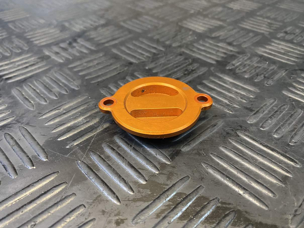 Крышка масляного фильтра KTM 250 Duke 2020