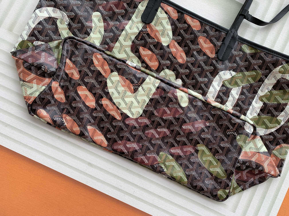 Goyard Saint Louis PM Bag