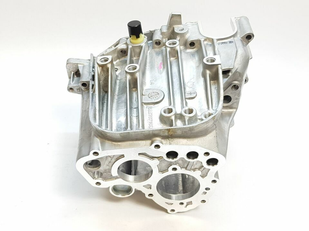 Картер коробки передач оригинальный Citroen Peugeot 2206Z6 9657871380
