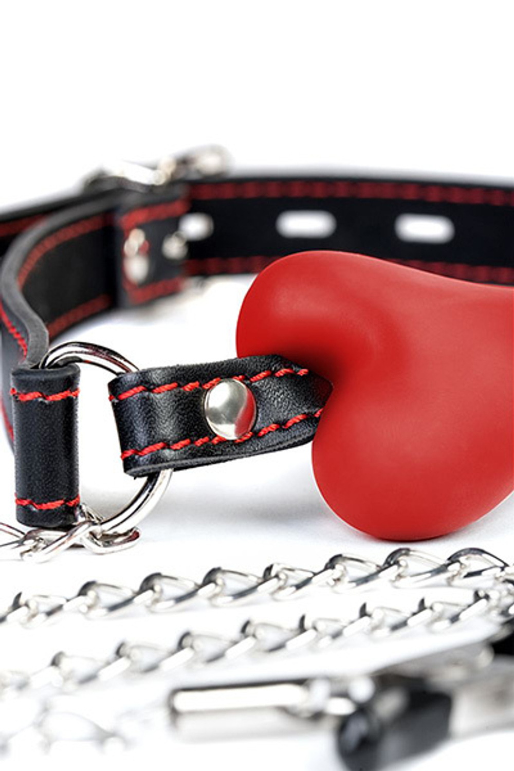 Красный кляп-трензель 12см в виде косточки с зажимами для сосков ToyFa Theatre 708027