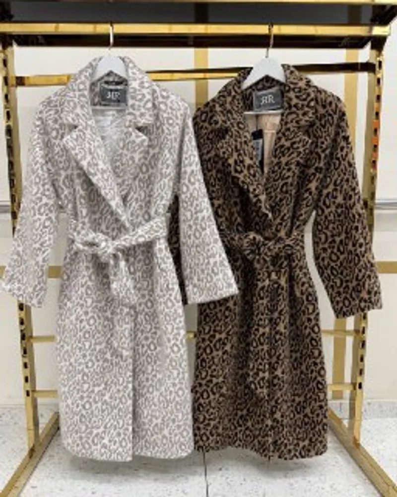 Пальто 2579553 Fabrika