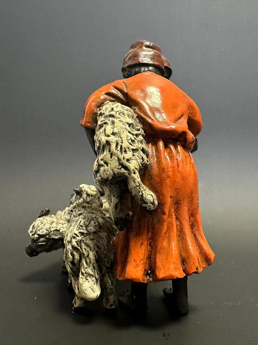 Бронзовая скульптура в стиле Венской бронзы «Покупка барана»