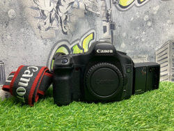 Canon EOS 5D
