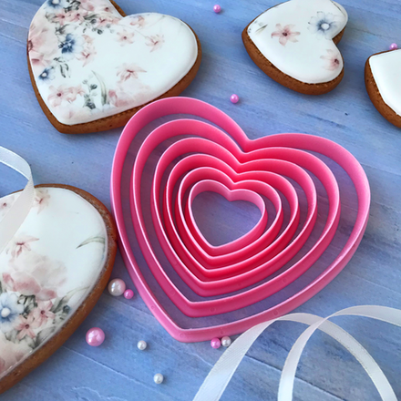 Набор пластиковых вырубок «Сердечки» 6 шт