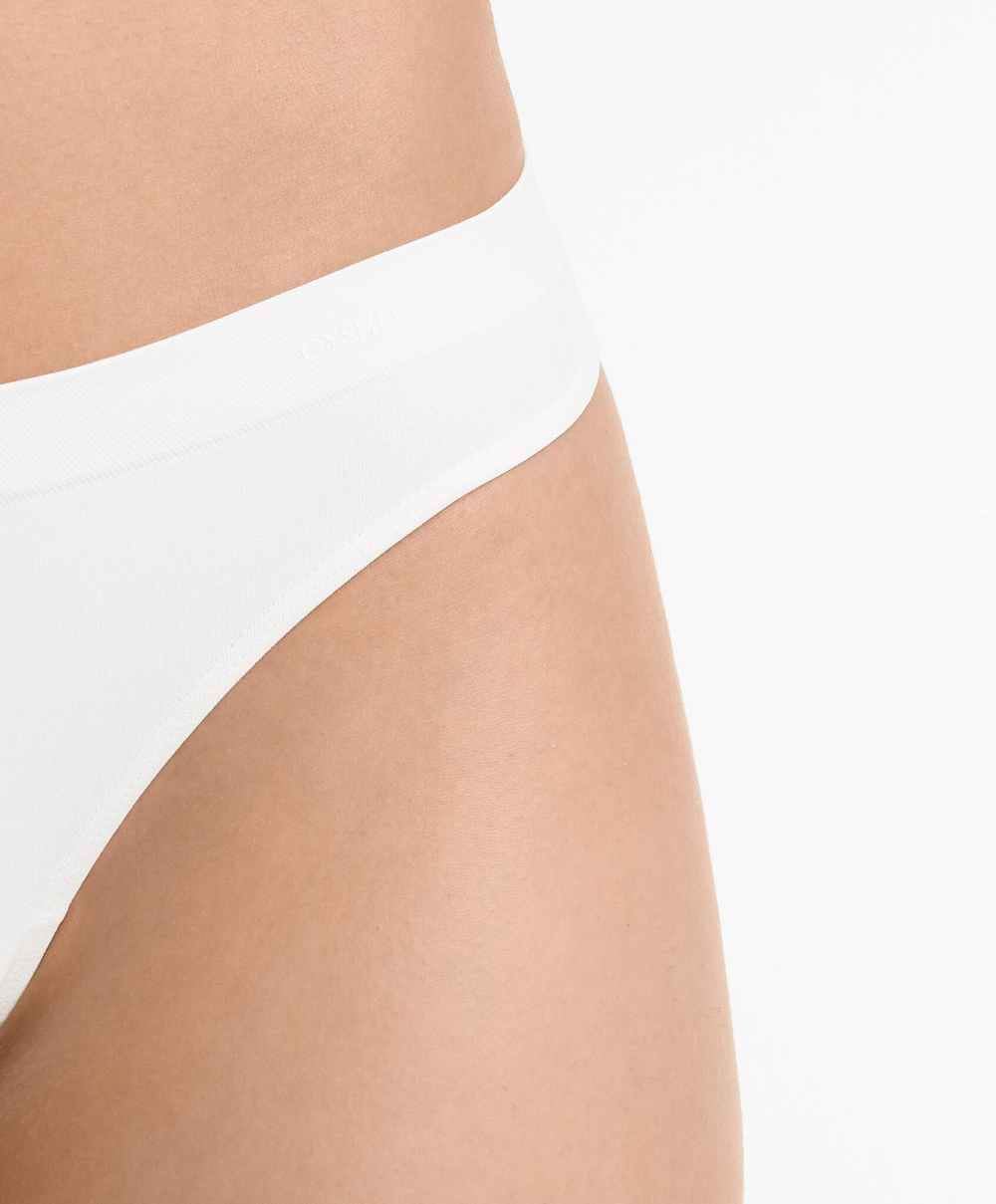OYSHO Набор из 3 пар бесшовных трусов-стрингов, миндальный