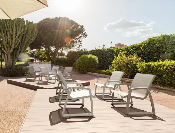 Уличное кресло с подлокотниками Pacific Lounge