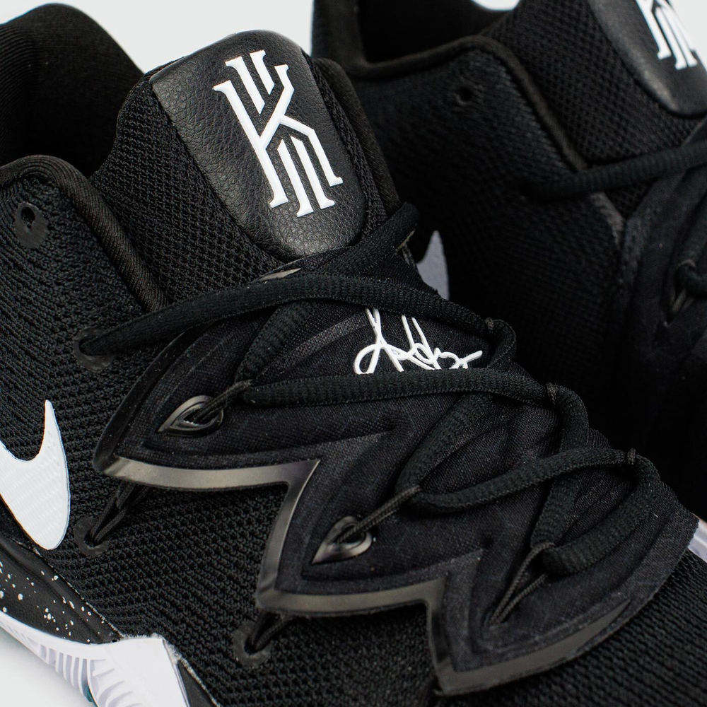 Кроссовки Nike Kyrie 5 Black Magic
