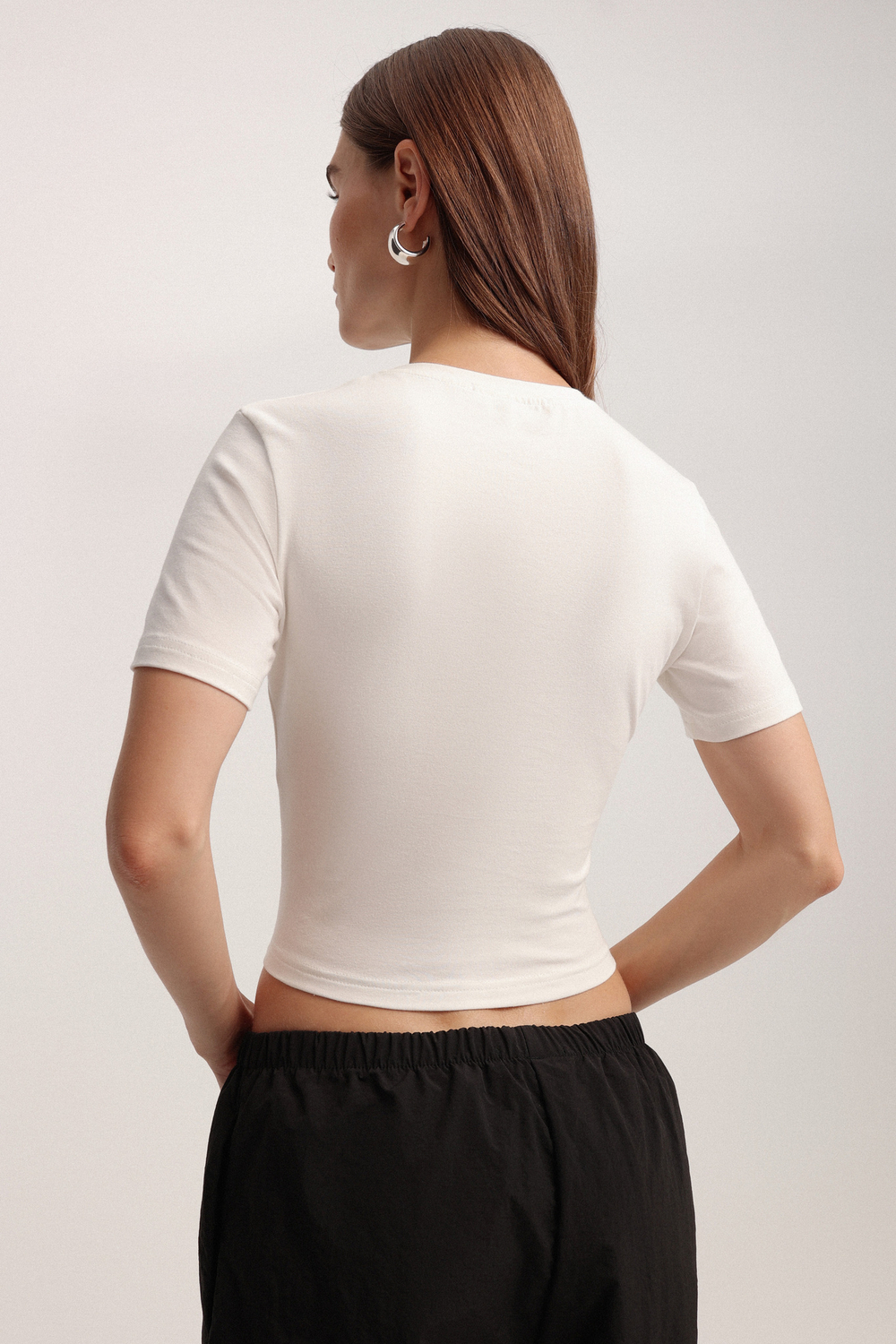 Футболка-кроп slim fit