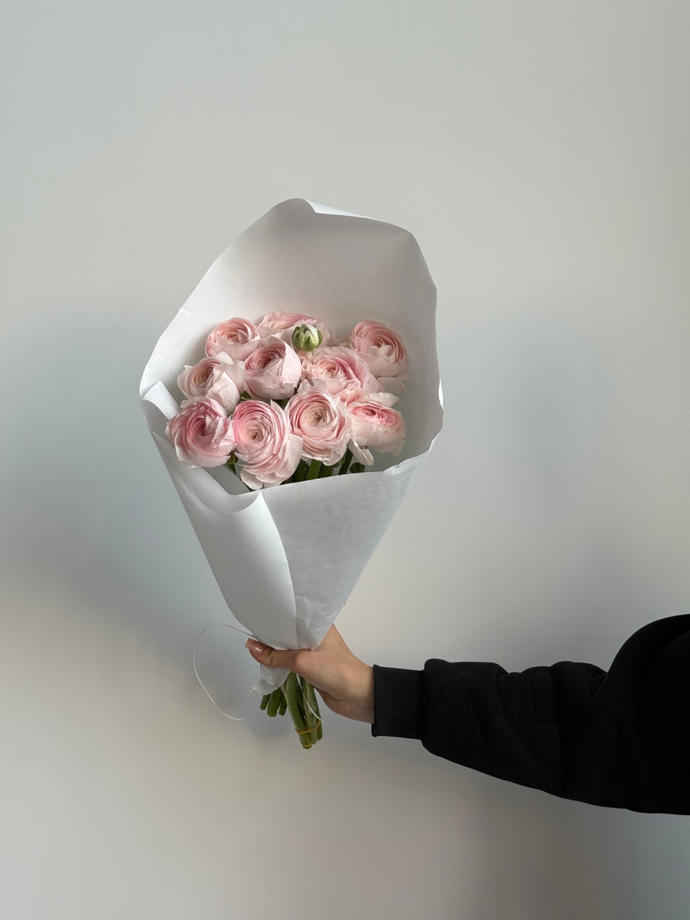Охапка ранункулюсов в розовом оттенке 10 шт