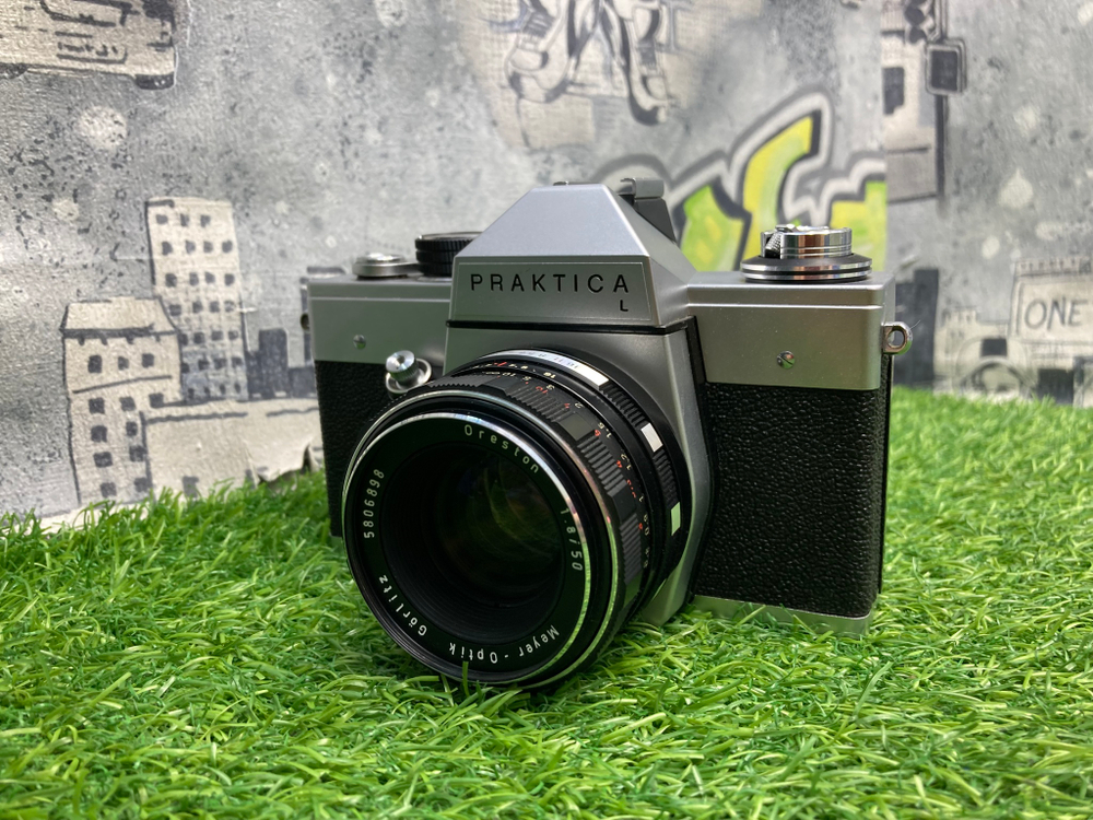 Praktica L + Oreston 50mm 1.8