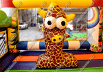 Надувной батут "Зверята с крышей 3" со скалодромом, 13*8*6 м