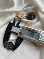 Пуговицы черные прошитые