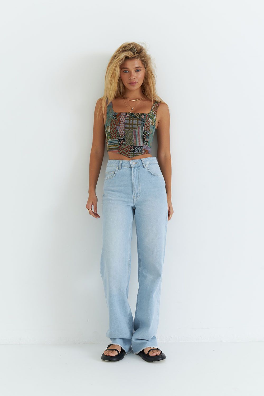 Корсет из гобелена