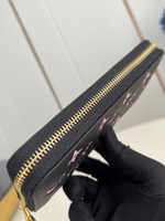 Louis Vuitton Zippy Wallet