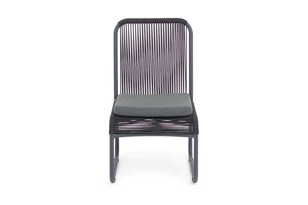 "Ането" стул плетеный из роупа, каркас алюминий темно-серый (RAL7024) муар, роуп темно-серый круглый, ткань темно-серая 027