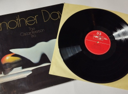 Винтажная виниловая пластинка LP The Oscar Peterson Trio Another Day (Germany 1971)