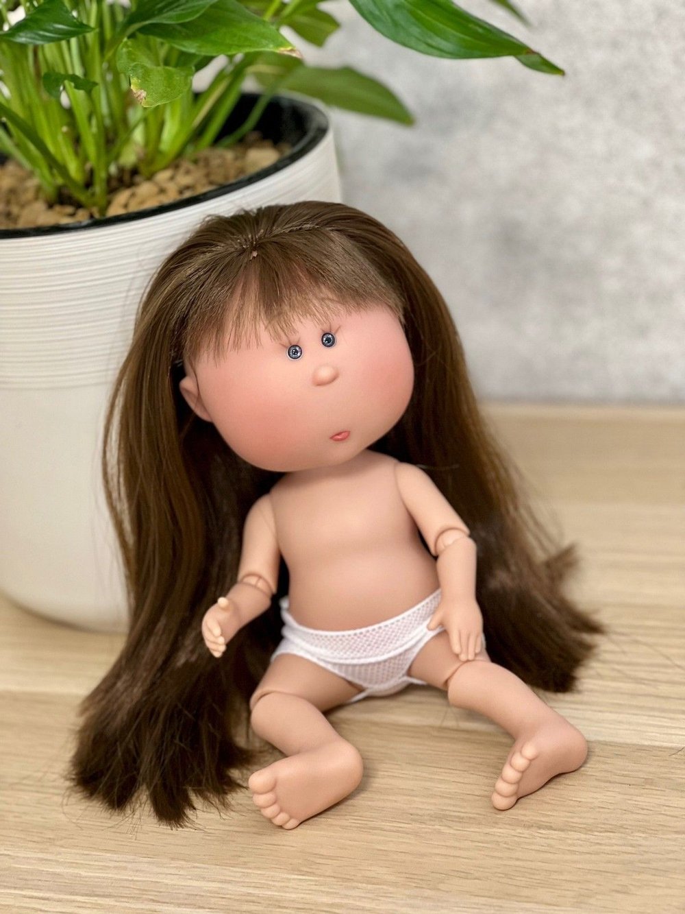 Кукла Nines виниловая 30см MIA CASE шарнирная без одежды (1210W)