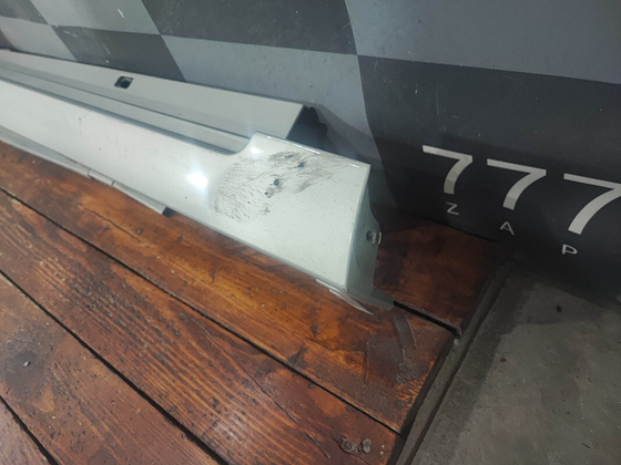 Накладка порога правого Lexus ES 7 18-нв Б/У Оригинал 7585133916