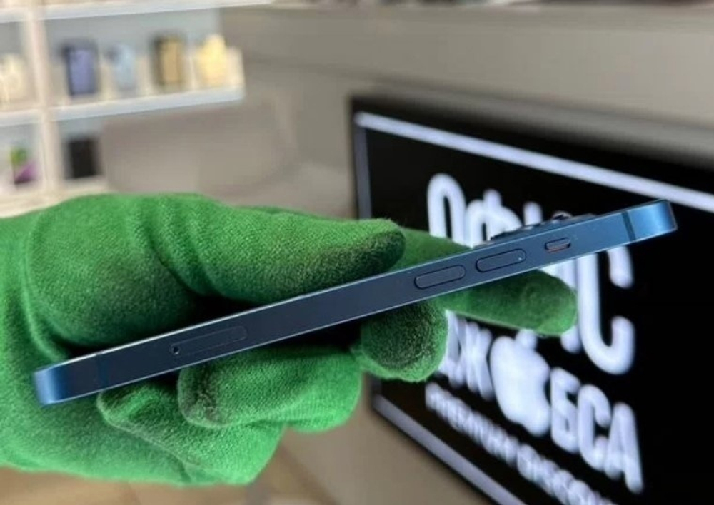 iPhone 13, 128 ГБ б/у
