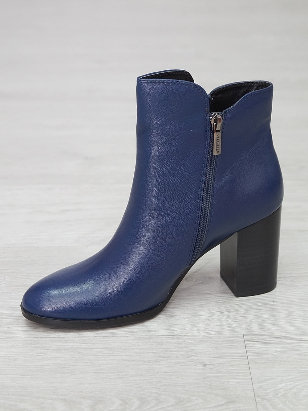 Полусапожки женские