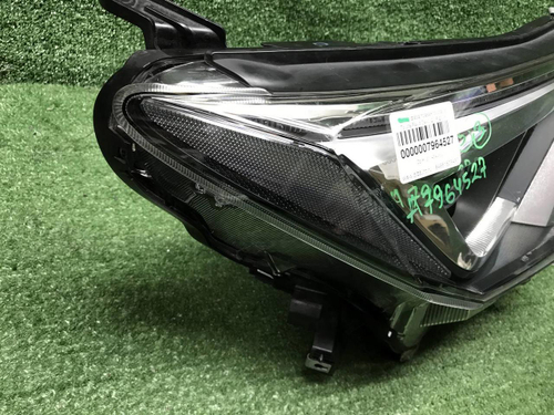 Фара правая Toyota RAV4 4 CA40 (2015-2019) LED