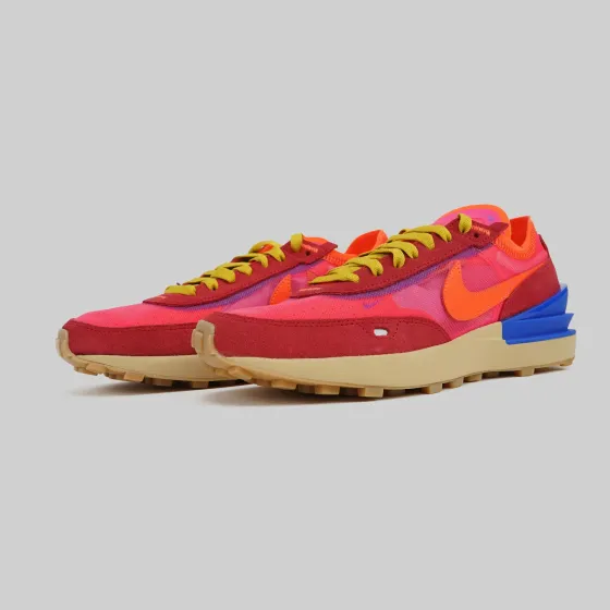 Кроссовки Nike Waffle One 