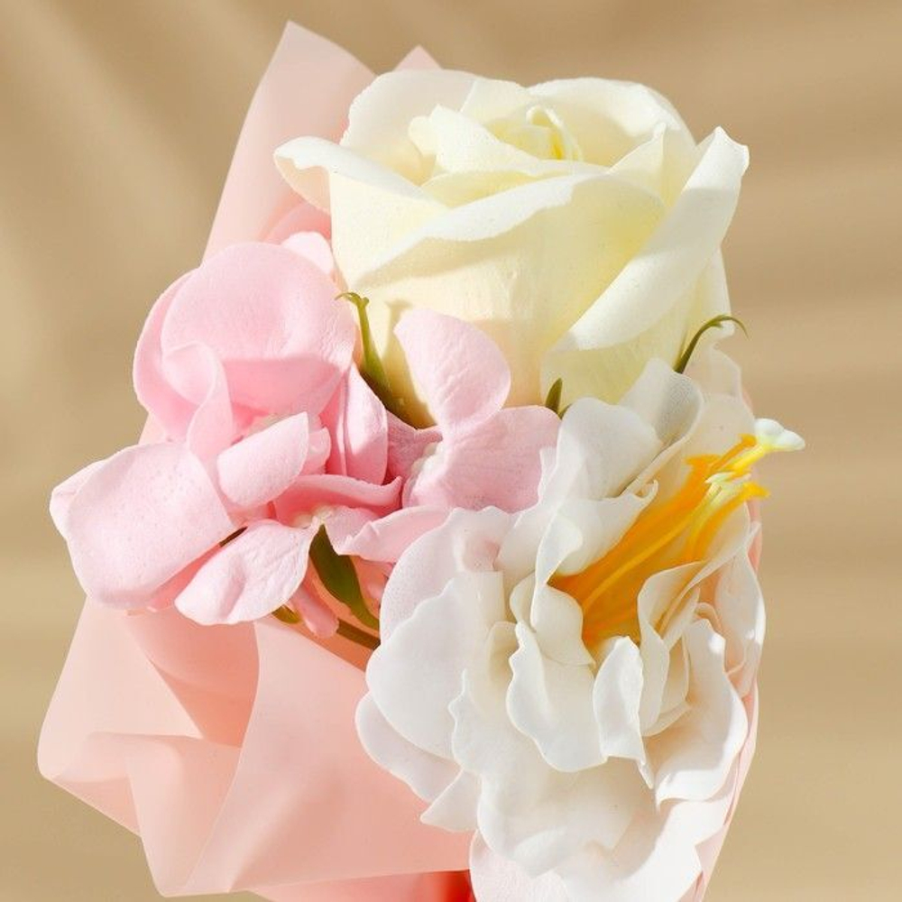 Подарочный мыльный букет из розочек «Лучшей на свете»