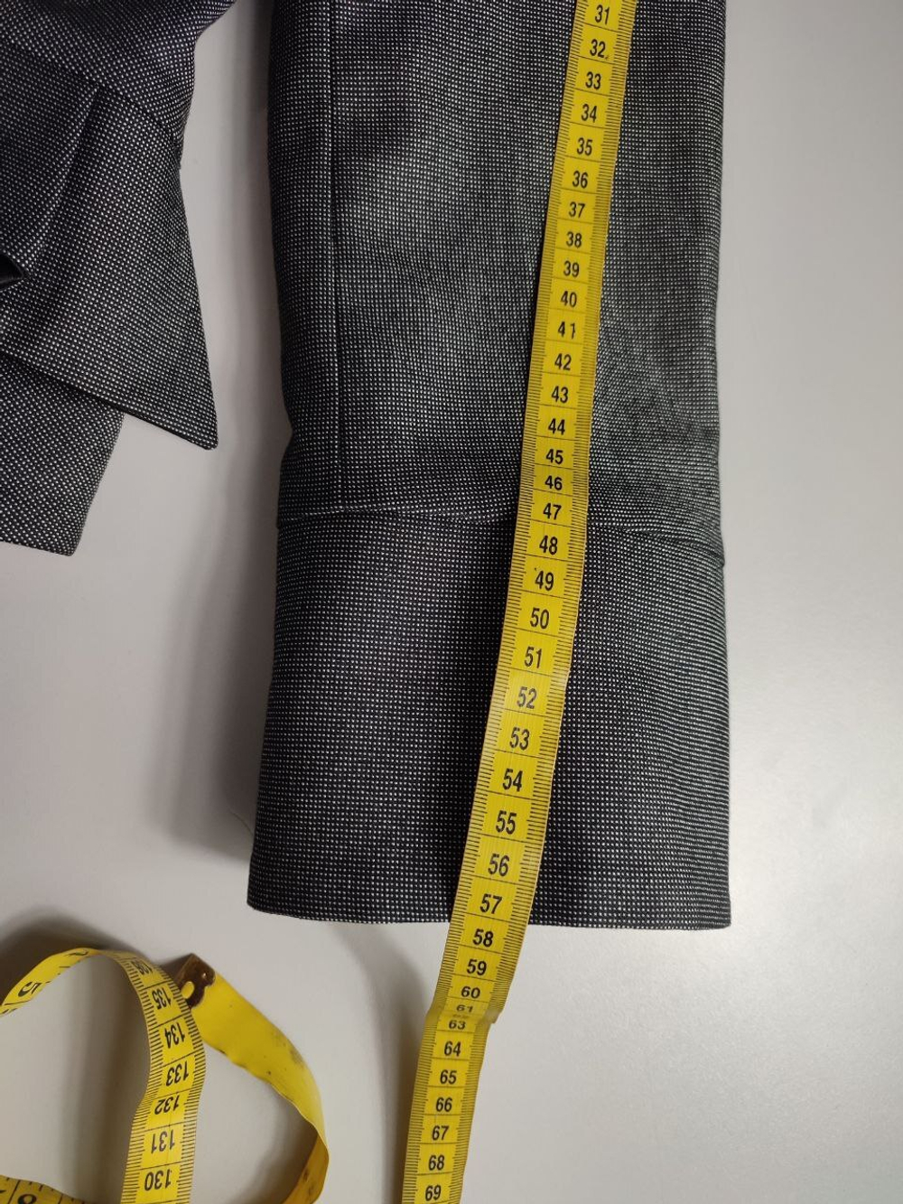 Жакет с акцентными пуговицами, визуально на 46 размер