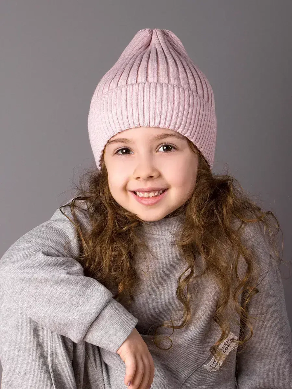 Шапка для девочки осенняя вязаная