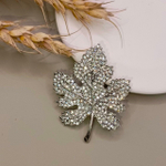 Брошь "Кленовый лист"