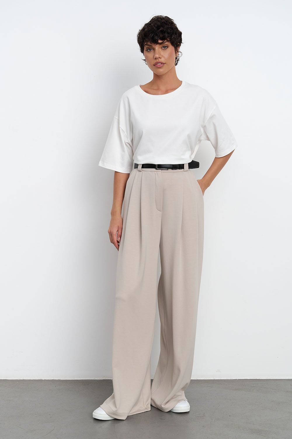 Брюки палаццо бежевого цвета