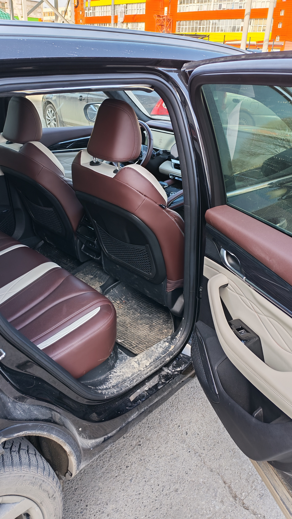 Geely Monjaro 2.0 AT Flagship
