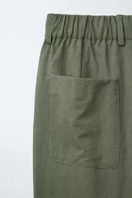 ZARA СВОБОДНЫЕ БРЮКИ С ЗАЩИПАМИ, СВЕТЛЫЙ ХАКИ