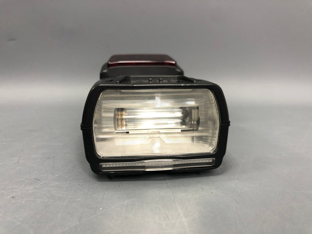 Nikon Speedlight SB-700
