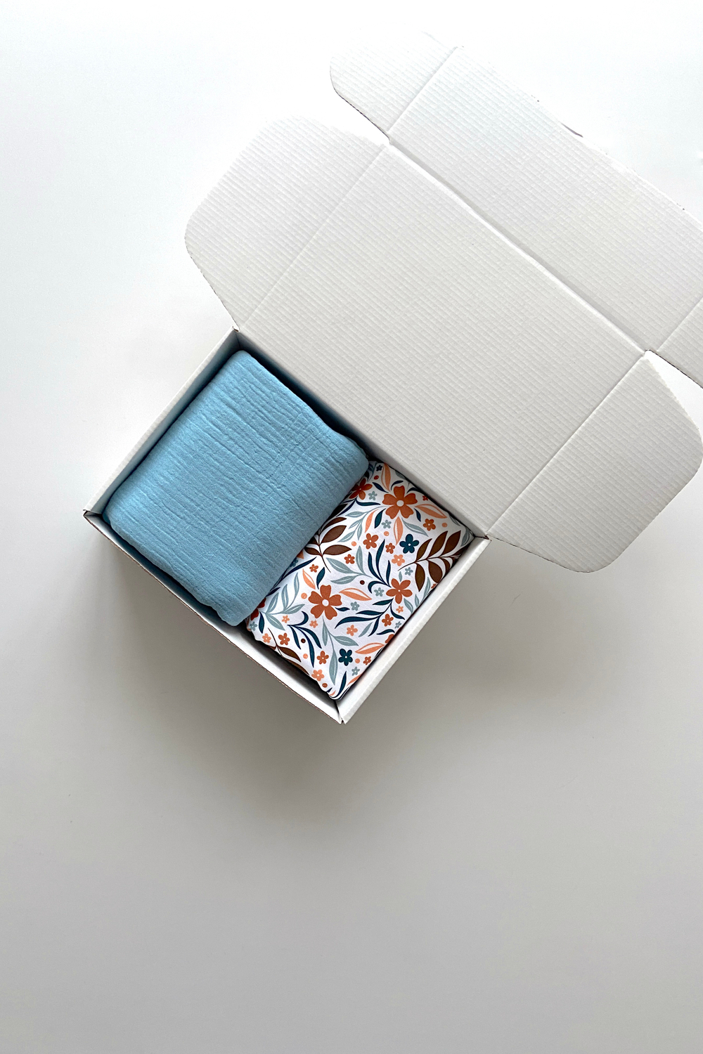 Набор пеленок "Цветочные узоры XS"