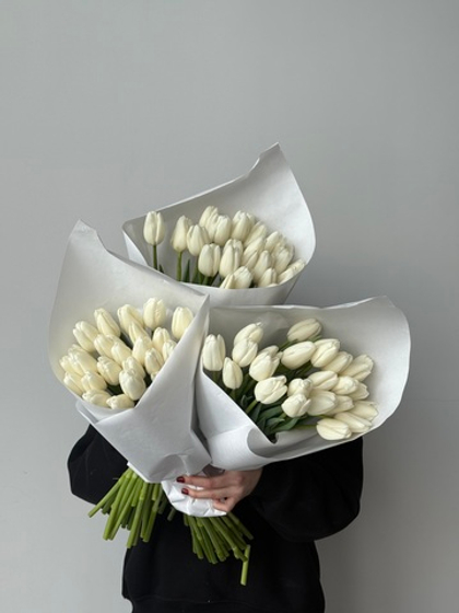 Охапка тюльпаны классика - белый цвет 25 шт