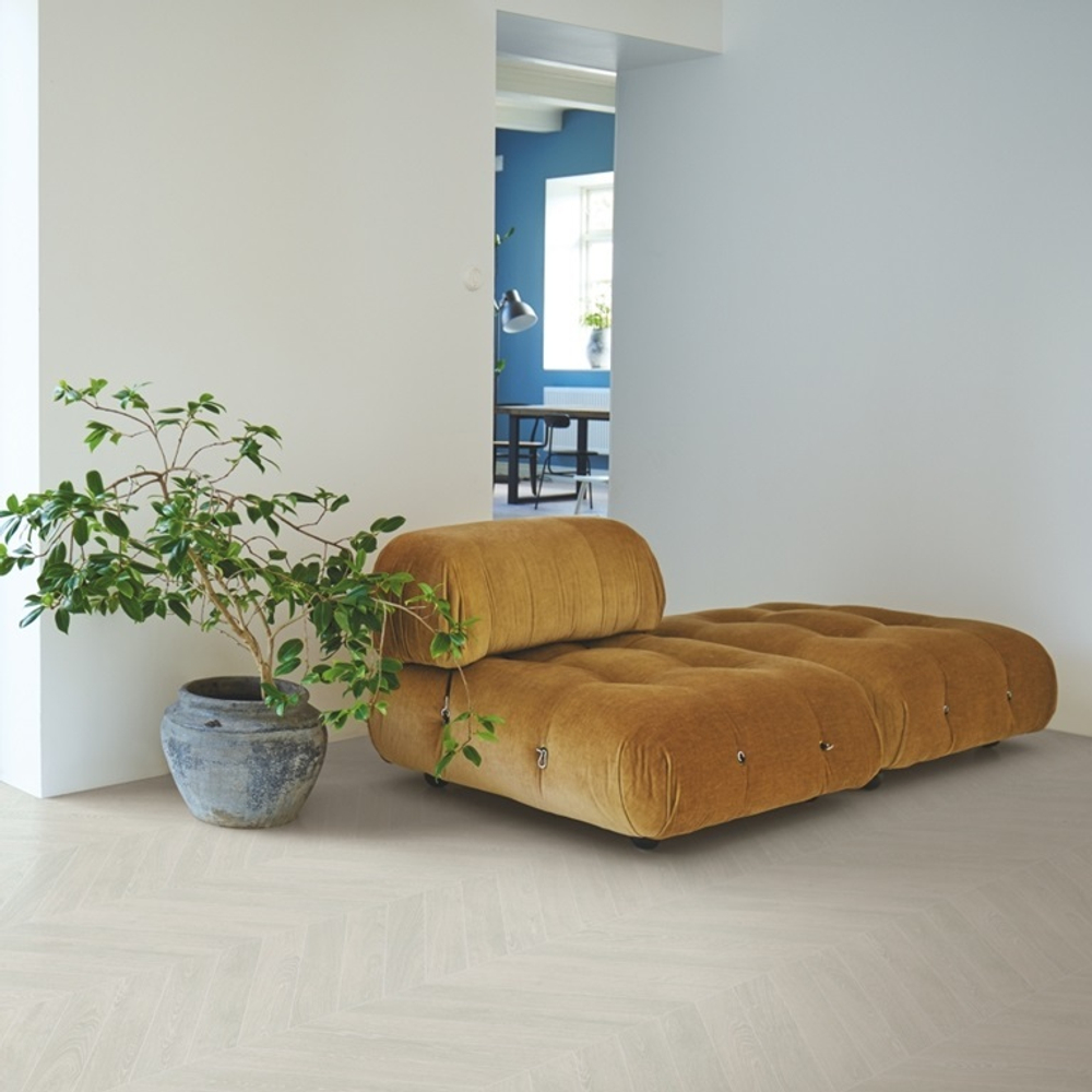 Ламинат Pergo Chevron 12 Pro 12 мм L1254-04157 ДУБ МОРОЗНЫЙ ПАТИНИРОВАННЫЙ 1.426 м2