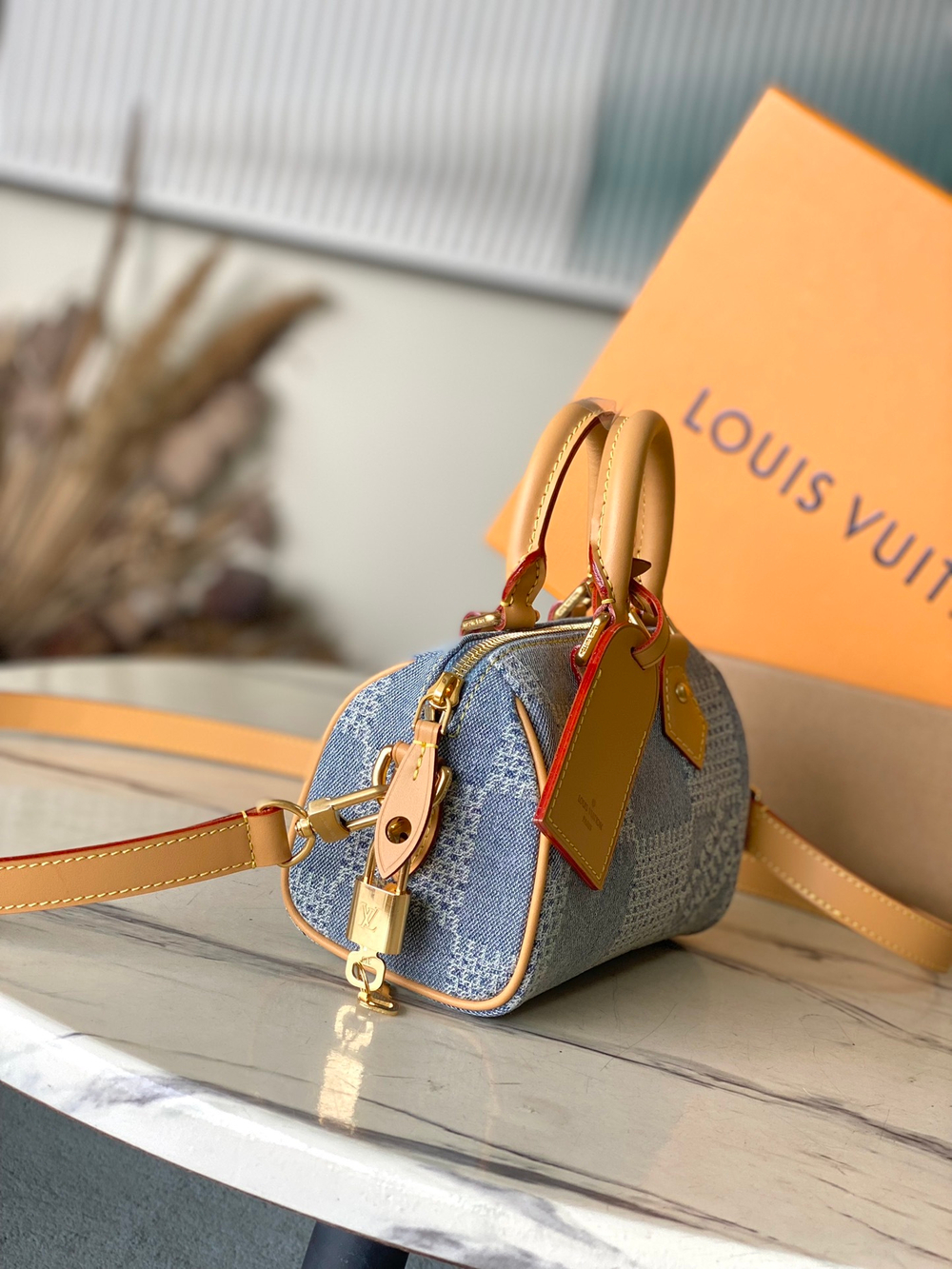 Louis Vuitton Speedy 18
